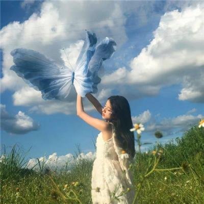 头部网红被曝离婚传闻疯传，一夜之间颁奖礼红毯画面流出